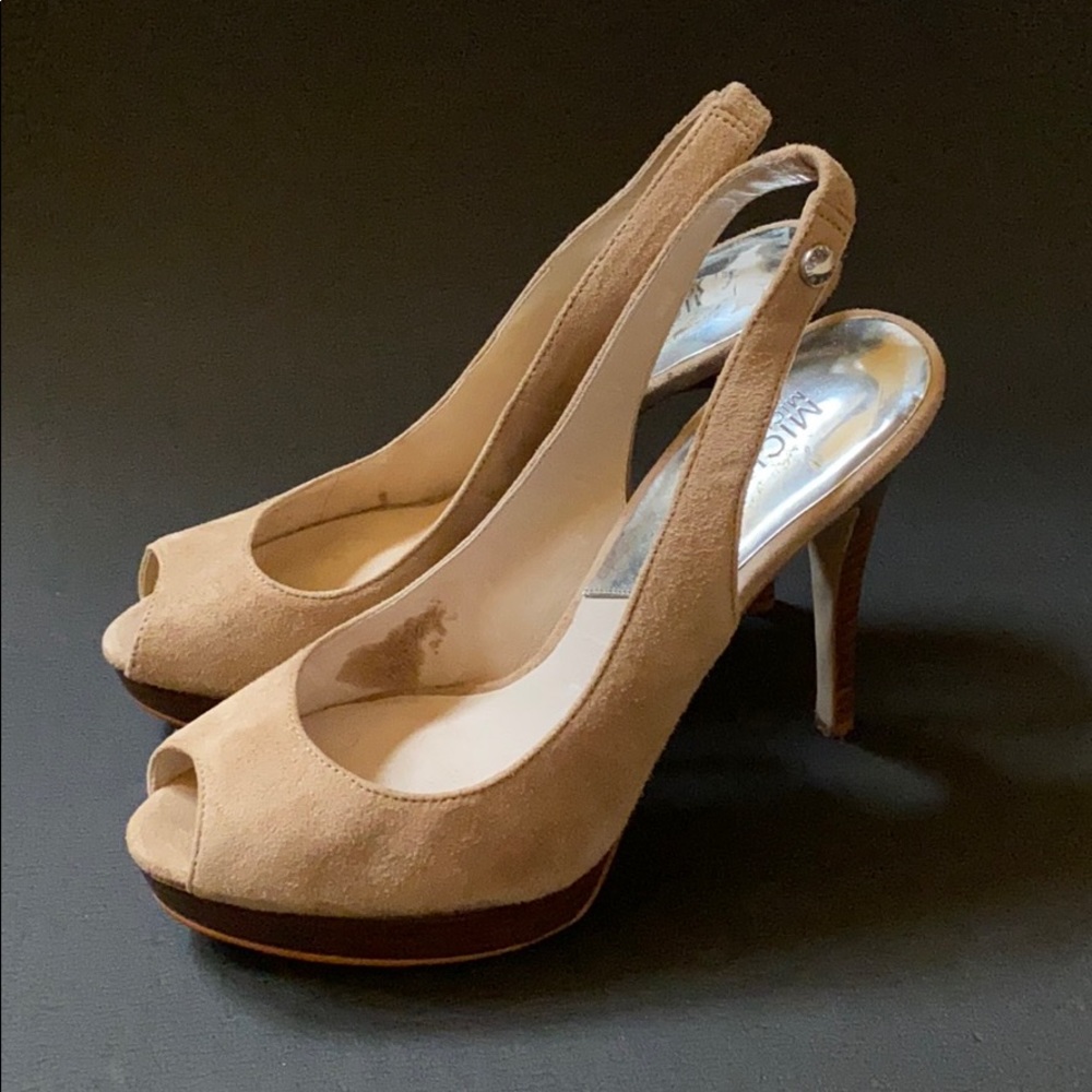 Michael Kors beige suede Slingback heel size 6
